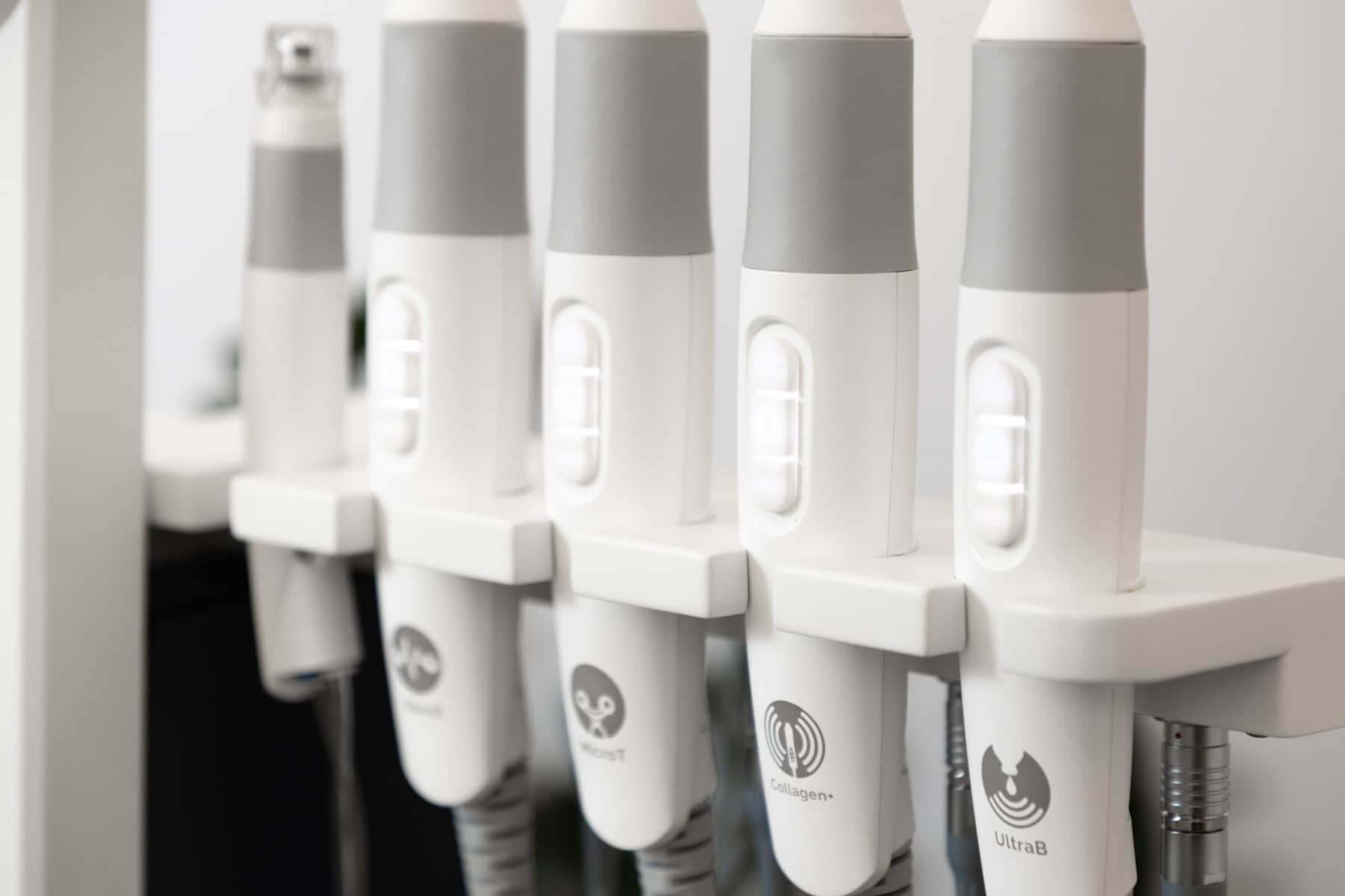 Сонди и наставки на апаратот Preime DermaFacial во држач