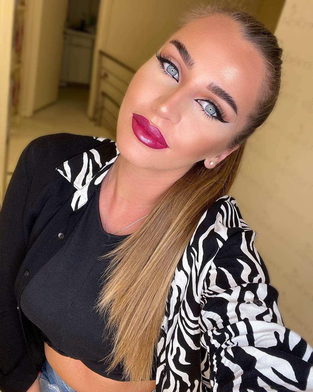 Шминка (28), салон Medeja, Ниш